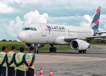Depois de três anos interditada para jatos, a pista do aeroporto foi reinaugurada com um voo de emergência da Latam