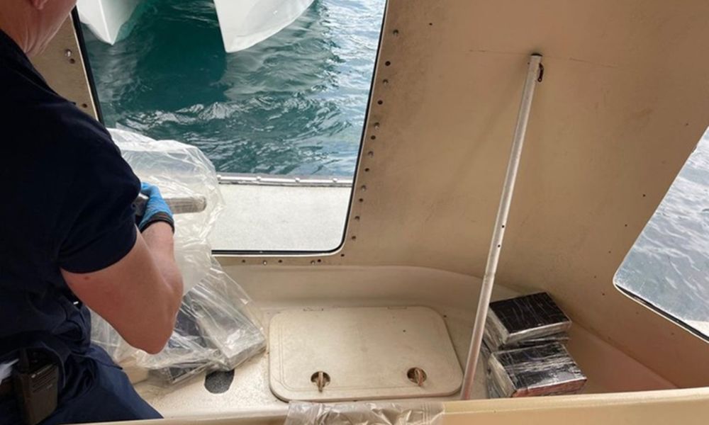 PF prende turistas curtindo cruzeiro com 47 kg de cocaína no Rio