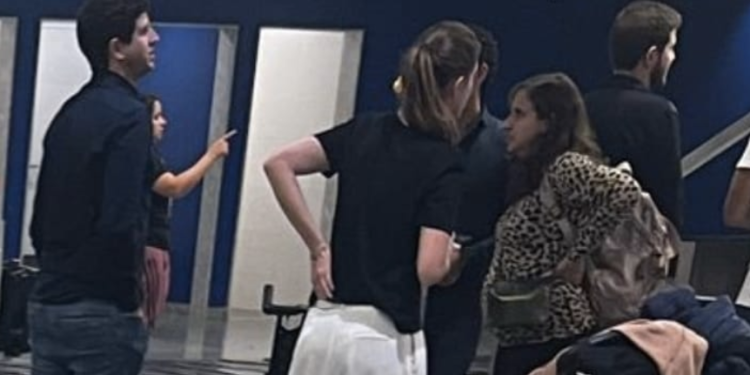 João Campos chega de Portugal