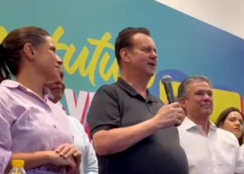 Raquel Lyra, Gilberto Kassab e André de Paula, em evento no Novotel Recife Marina