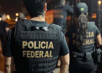 Agentes da Polícia Federal, durante operção