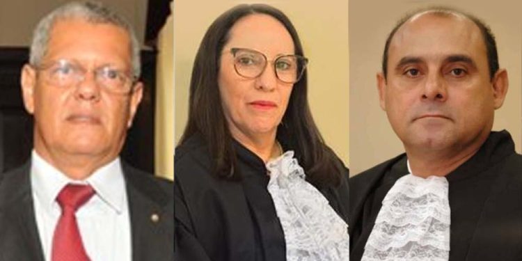 Os desembargadores Eudes dos Prazeres França, Daisy Maria de Andrade Costa e Cláudio Jean Virgínio (Da esq. para dir.)