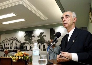 Além de político, Cláudio Lembo foi professor, advogado e escritor