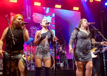 Tributo a Reginaldo Rossi em blues emociona público no Garanhuns Jazz Festival 2025