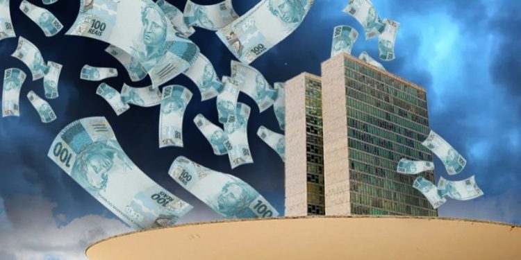 Prefeitos de 361 municípios podem responder por crime de responsabilidade fiscal