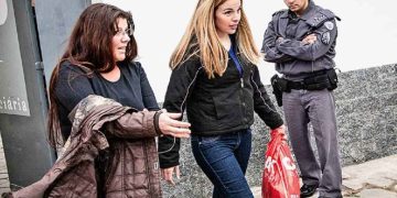 Receita Federal busca Suzane Von Richthofen por devolução de pensão recebida após assassinato dos pais