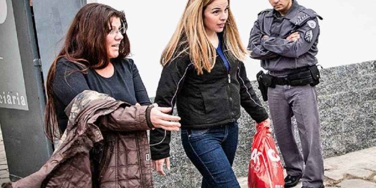 Receita Federal busca Suzane Von Richthofen por devolução de pensão recebida após assassinato dos pais