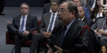 Advogado diz que Bolsonaro 'repudiou' atos de 8 de janeiro e nega qualquer envolvimento