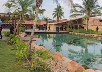 Polícia demole imóveis de luxo ligados ao tráfico