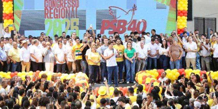 João Campos critica Raquel Lyra e alfineta nomeações políticas em discurso inflamado