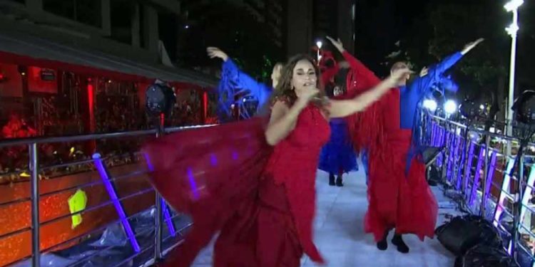 Daniela Mercury e Tony Salles se desentendem ao vivo em Salvador