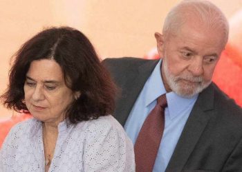 Nísia Trindade denuncia ataques misóginos durante gestão no Ministério da Saúde