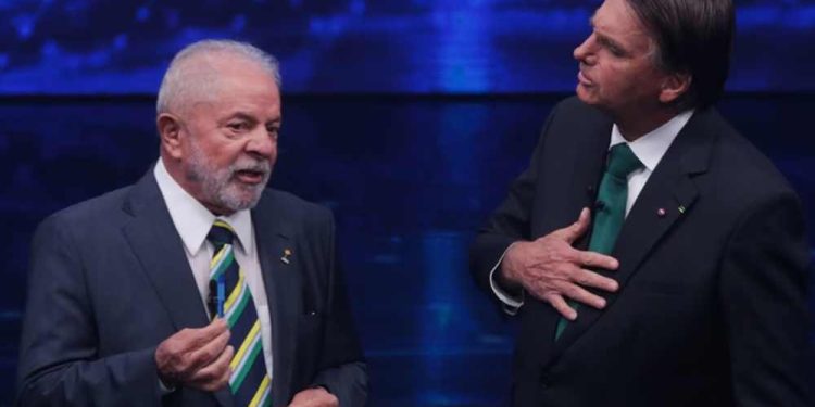 Mirando as Eleições, Bolsonaro busca apoio para anistia e preocupa Lula