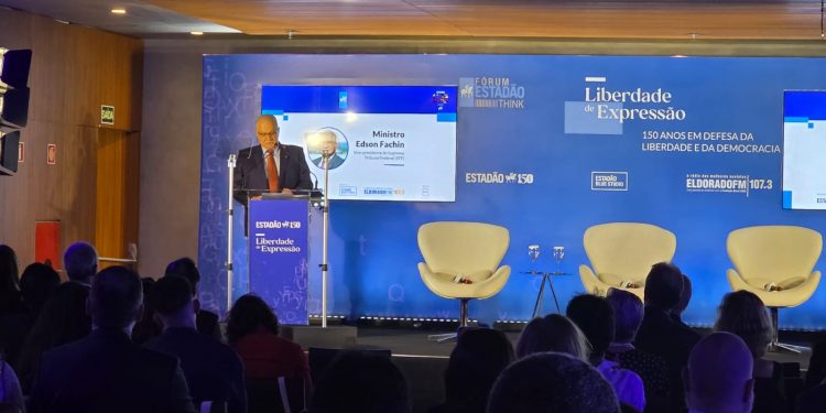 Ministro Edson Fachin faz abertura do evento