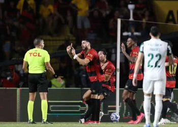 CBF age após polêmica em Sport x Palmeiras e afasta envolvidos da arbitragem