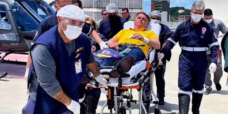 Ex-presidente passou mal na sexta-feira (11), durante evento do PL no interior do Rio Grande do Norte, e ficou internado em hospital de Natal