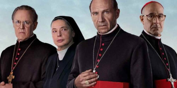 Filme que retrata bastidores da eleição papal ganha nova relevância com falecimento de Francisco