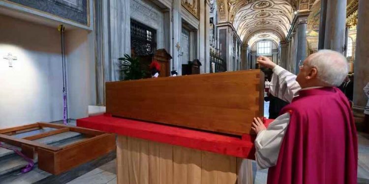 Sepultamento do Papa Francisco na Basílica de Santa Maria Maggiore reúne líderes mundiais