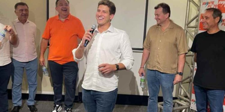 O Avante apoiou a reeleição de João Campos durante as eleições de 2024