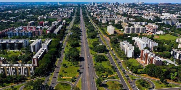 Inicio de semana em Brasília começa bem agitado