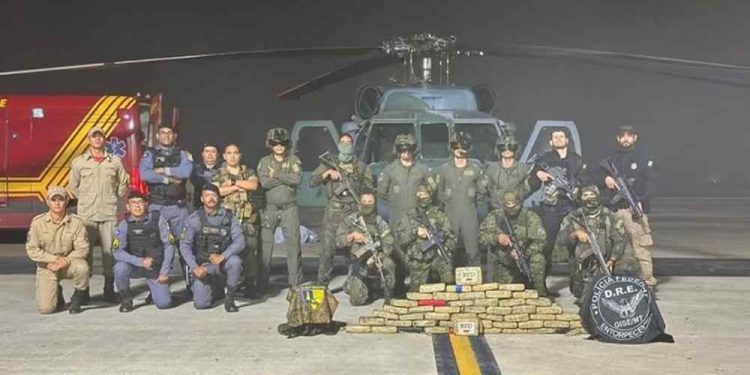 Avião que decolou do Peru é derrubado durante operação antidrogas na região amazônica