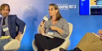 A jornalista Bia Barbosa durante o fórum Liberdade de Expressão promovido pelo Estadão