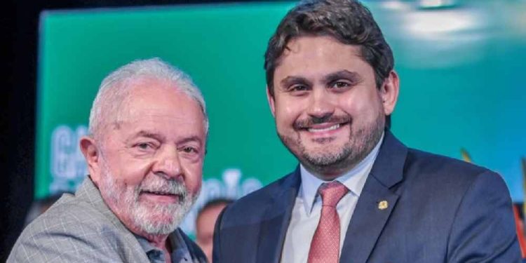 Ministro das Comunicações é alvo de denúncia da PGR por esquema na Codevasf