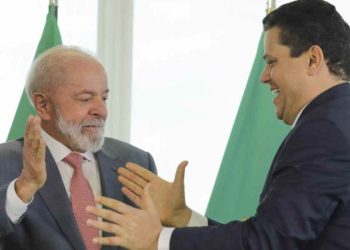 Davi Alcolumbre tenta ampliar sua influência no Governo