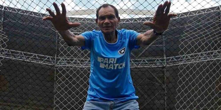 Morre Manga, lendário goleiro do Botafogo, Inter e Nacional, aos 87 anos