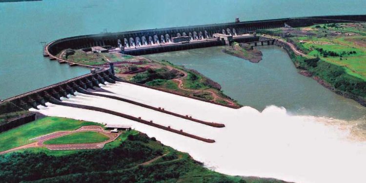 Paraguai suspende discussões do Anexo C de Itaipu em meio a escândalo de Inteligência Brasileira