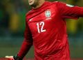 CBF nega camisa vermelha, mas imagem já rende debate político acalorado