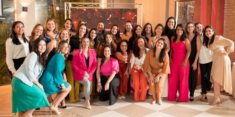 Encontro debate tendências e desafios do mercado imobiliário