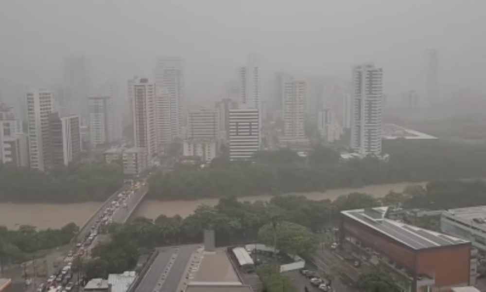 APAC emite alerta para chuvas intensas no litoral de Pernambuco