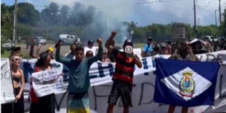 Ilhéus pedem saída de administrador interino e pressionam governo