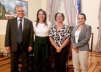 José Roberto de Souza, Raquel Lyra, Maria do Socorro Cavalcanti e Mauricélia Montenegro (esq. p/ dir.)