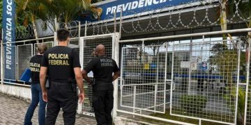 Esquema bilionário de fraudes no INSS envolve políticos de diversos partidos e resulta em demissões