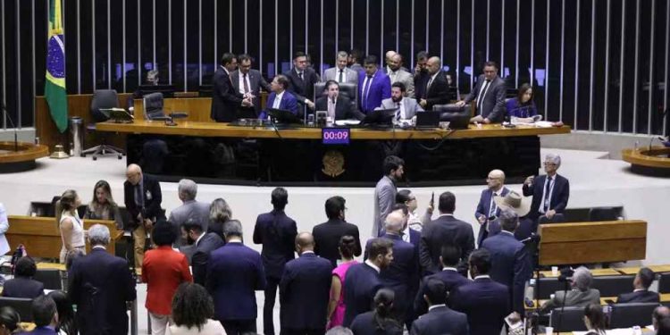 Pedido de CPMI busca apurar fraudes que atingiram idosos e pensionistas