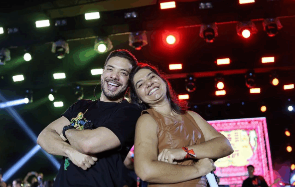 Viviane Gomes deu canja com artistas como Wesley Safadão.