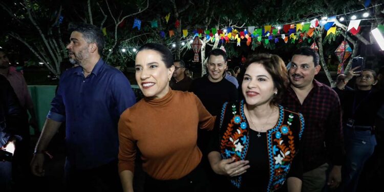 Governadora Raquel Lyra e a vice Priscila Krause, em Surubim