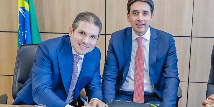 Hugo Motta e Sílvio Costa Filho (esq. p/ dir.)