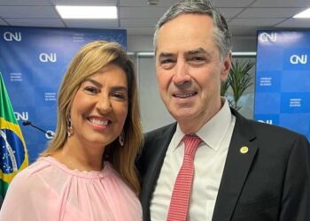 A conselheira do CNJ Renata Gil sugeriu em ofício uma lista tríplice integralmente feminina, o TJDFT ignorou e Luís Barroso mandou cumprir o ofício dela