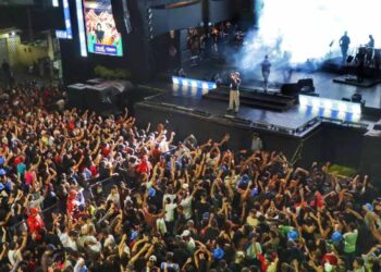 Noite de emoção e música no São João de Arcoverde 2025