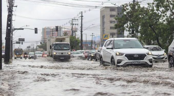 Chuvas no Recife. Foto: Walli Fontenele/Folha PE