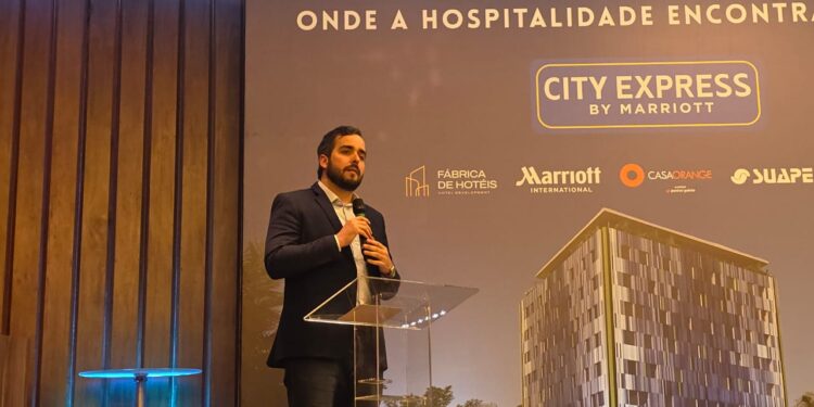 O anúncio foi feito pelo presidente da Empetur, Eduardo Loyo.