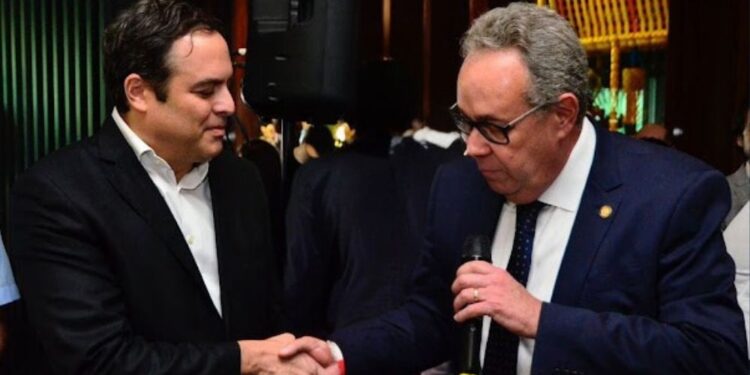 Paulo Câmara e Álvaro Porto.