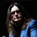 Conhecido como "Príncipe das Trevas", John Michael "Ozzy" Osbourne nasceu em Birmingham, na Inglaterra