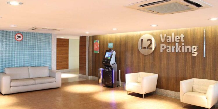 Clientes reclamam do procedimento padrão no estacionamento do RioMar