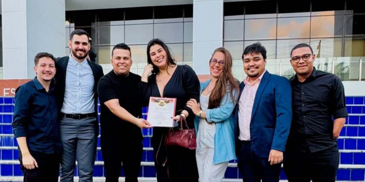 Caio Lira, Luiz Francisco, Aldemberg Faustino, Gabrielle Almeida, Stéphannie Laet, Caio Omena e Alexsandro Marques (Da esq. p/ dir.)