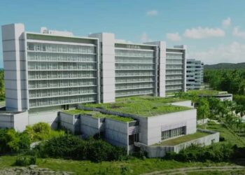 Hotel está 5 anos desativado (Imagem: Canal Desbravando)