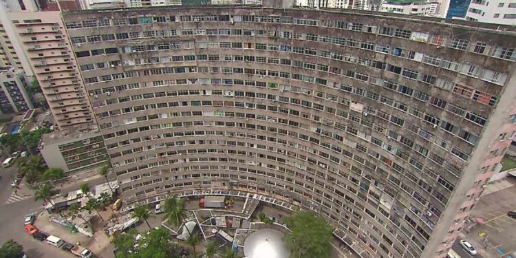 Edifício Holiday no Recife